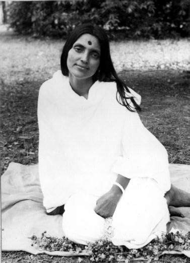 Ananda varta and amrit varta. Introduction Ma Ananda Moyî a été unanimement reconnue ...