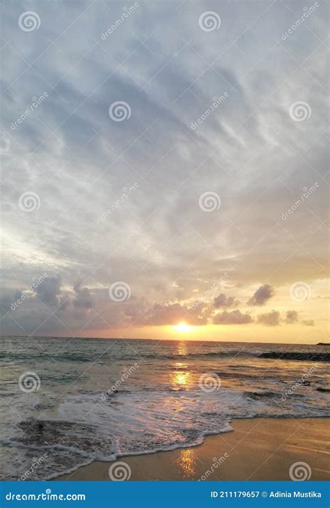 Horizon Ocean View Waves Beach Sea Sky Clouds Sands Sunset Stock Image