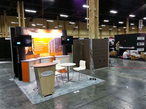 How To Design Creative 10x10 Trade Show Rental Booths