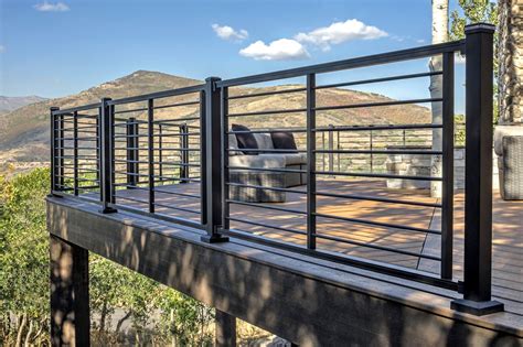 Best Aluminum Deck Railings Reviews And Benefits By Trex