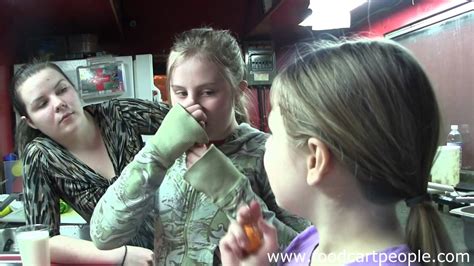 10 Year Old Girl Eats Dancing Habaneros Youtube