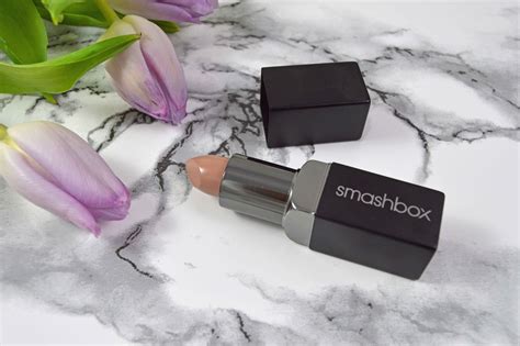 Smashbox Lipstick The Chic Advocate