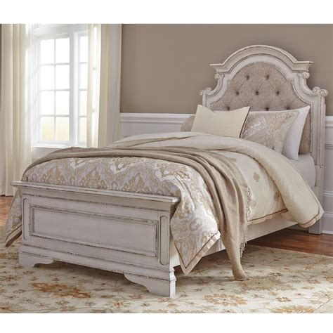 Liberty Furniture Magnolia Manor Traditional Full Upholstered Bed