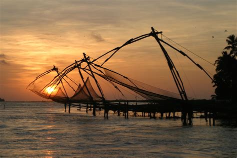 Filechinese Fishing Nets Cochin Wikimedia Commons