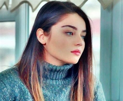 Kanal d ekranlarında yayınlanan meryem dizisinin başrol oyuncusu ayça ayşin turan i̇stanbul'da 25.10.1992'de doğmuştur. AYCA AYSIN TURAN BIOGRAPHY - Turkish Entertainment