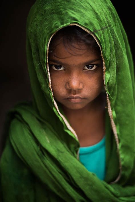 Met In Varanasi India Eyes Are Windows Of The Souls Living Nomads