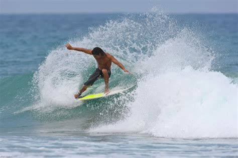Philippine Surfer Luke Landrigan Pushes The Billabong Px 1 To The Limit Lodooo