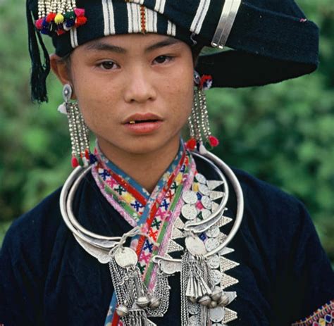 hmong-vietnam-vietnam,-flower-hmong-ethnic-group-stock-photo-23665094-the-hmong-people