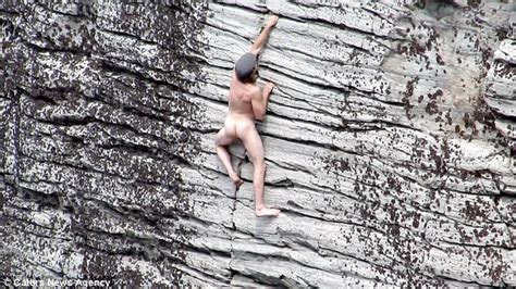 Atlanta Climber Ascends Terrifying Cliff Completely Naked Daily Mail