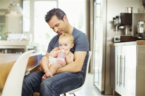 two thirds of men would be happy to be a stay at home dad the couple connection