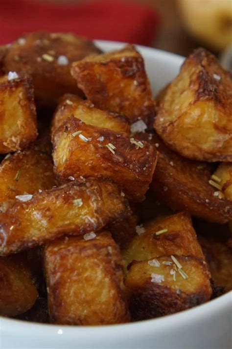 So yes, i indeed hope that my mom makes the best crispy roast potatoes ever. The Best Crispy Roast Potatoes You'll Ever Make | A Food ...