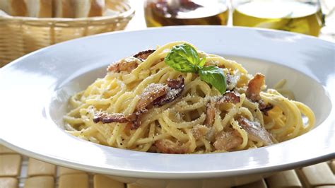 Recetas Cómo hacer los mejores espaguetis y macarrones carbonara en