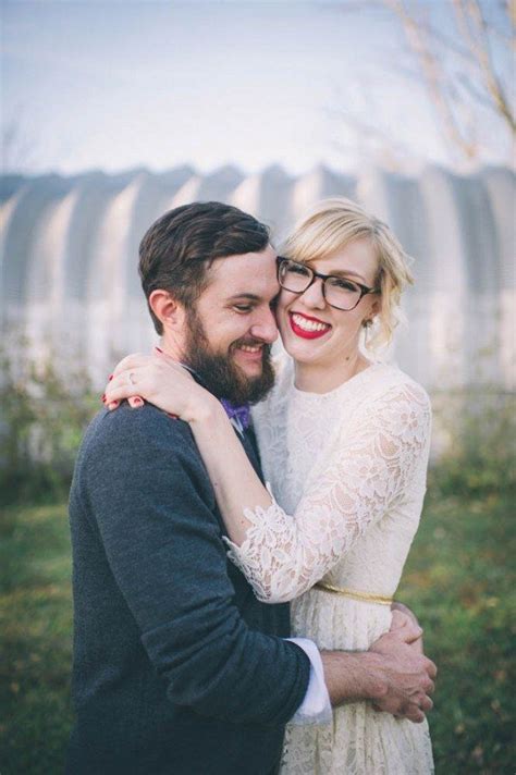 23 Photos Of Beautiful Brides Wearing Glasses Bride With Glasses