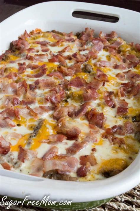 If your a cheeseburger lover this casserole is for you. Bacon Cheeseburger Cauliflower Casserole | Recipe | Low ...