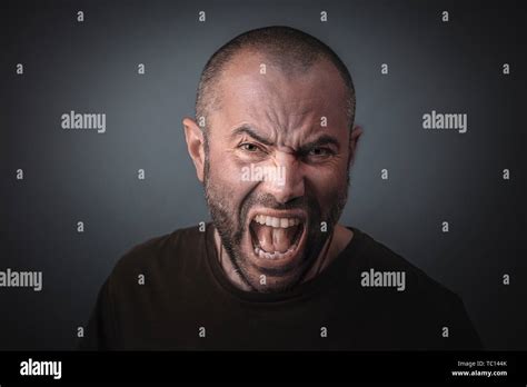 Guy Screaming Hi Res Stock Photography And Images Alamy