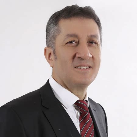 Milli eğitim bakanı ziya selçuk, okul müdürünün velilerin cep telefonuna gönderdiği mesajı sosyal medya aile ve okulun uyumu çok önemli diye selçuk'un paylaşımına yorum ve beğeni yağdı. Yeni Milli Eğitim Bakanı Prof. Dr. Ziya Selçuk | Eğitim ...