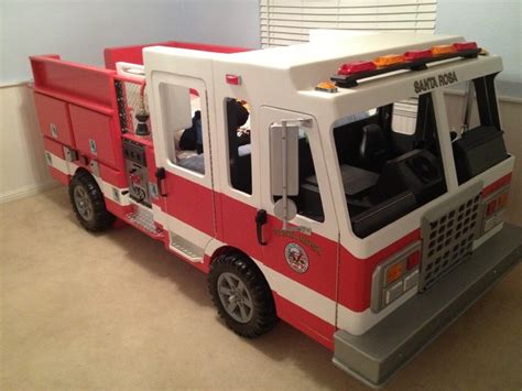 Your little fireman will love this fire truck shaped rug in his bedroom, playroom or bathroom! Fire Truck Bed