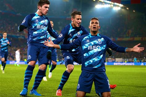 Nobody got close to luis diaz. FC Porto vs. Basel: Live Score, Highlights from Champions ...