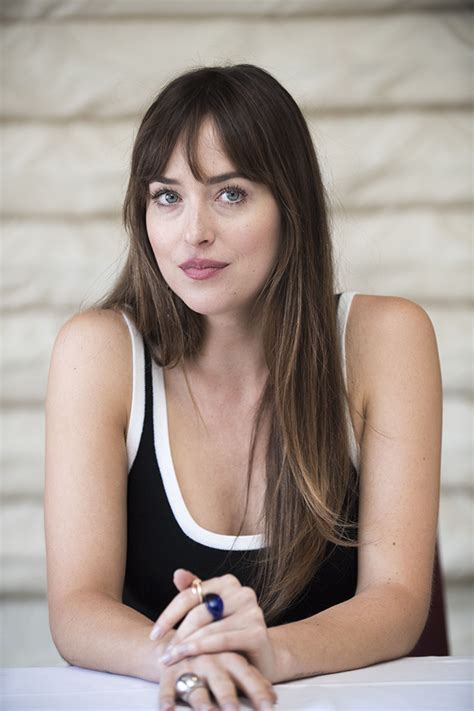 The daughter of actors don johnson and melanie griffith. Ez most komoly?? Dakota Johnson TERHES?! - GLAMOUR