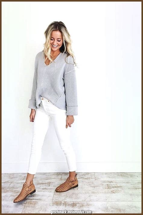 Some argue that to counteract the looser fit, you should opt for something more fitted to elevate the denim to a more sophisticated look. geschmack.meinmodus.com - Mode Kleider,Outfit-Ideen für ...
