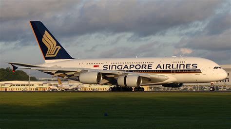 Singapore airlines flies to about 65 destinations in 35 countries. Singapore Airlines 5-Star Airline Rating - Skytrax