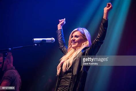 Kelsea Ballerini In Concert New York New York Photos And Premium High