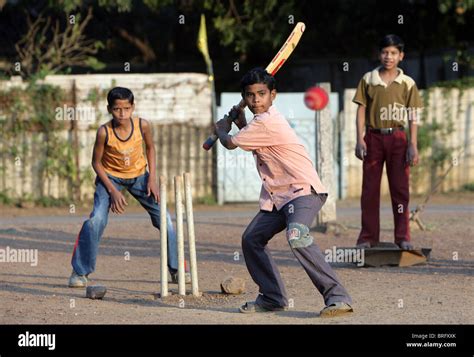 Boys Playing Cricket In Katni Madhya Pradesh State India Stock Photo