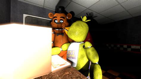 Sfm Fnaf Chica Plays The Scary Maze Game Youtube