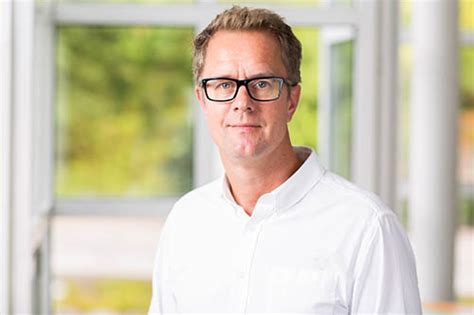 Norwegian power trader einar aas, widely regarded as the biggest in the market, will keep his house and a few other assets in a deal with creditors after his spectacular default on nasdaq inc. Hans-Petter Kristiansen - Aas-Jakobsen AS
