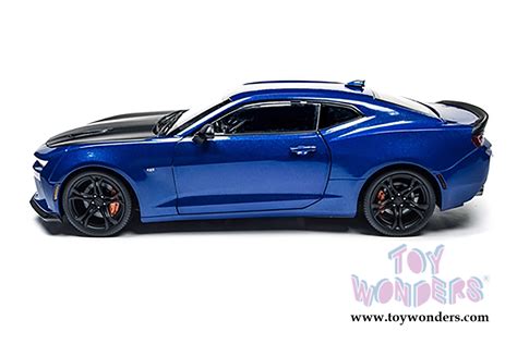 2016 Chevy® Camaro® Ss™ 50th Anniversary Hard Top Aw239 118 Scale Auto