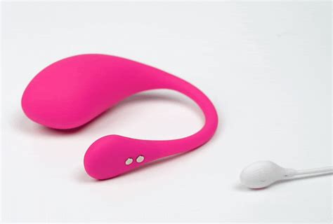 The Most Powerful Bluetooth Remote Control Vibrator Lush By LOVENSE In Canada
