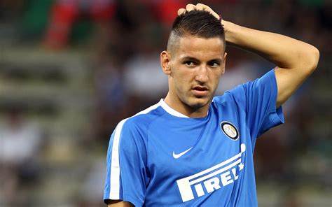 Il giocatore non vuole più ripetere gli errori del passato. Calciomercato Barcellona, ufficiale Rey Manaj: l'ex Inter ...