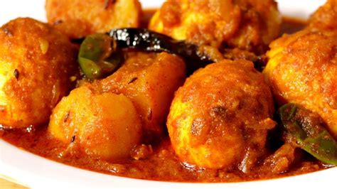 আলু দিয়ে ডিম্ কসা Alu Diye Dim Kasha Spicy Egg Curry With Potato