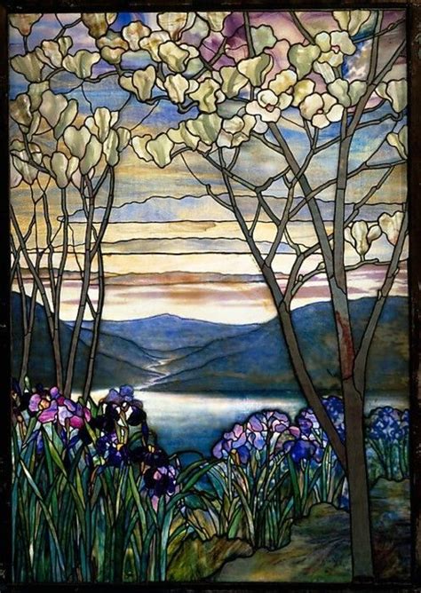Magnolias And Irises Ca Designed By Louis Comfort Tiffany Arte Vitral Copo Tiffany