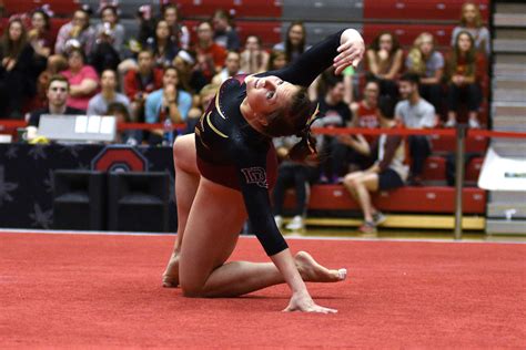 Du Gymnastics Courtney Loper University Of Denver Gymnas Flickr