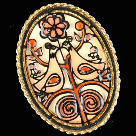 Tangerine Kissing Oval Love Birds Stained Glass Look Pin Brooch Gold