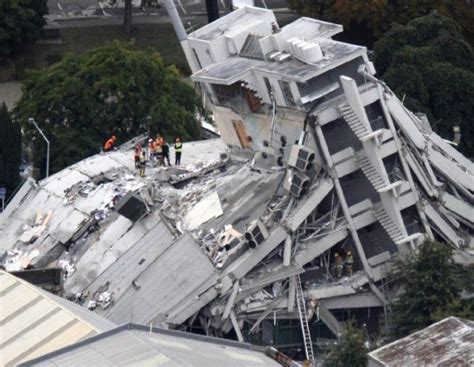 Nueva zelanda fue azotada la semana pasada por un terremoto de magnitud 7,8 que ocurrió cerca de la ciudad costera de kaikoura, en la isla sur nueva zelanda se sitúa sobre el cinturón de fuego del pacífico, una serie de fallas sísmicas en la cuenca del océano pacífico donde suelen ocurrir temblores. Un terremoto deja al menos 65 muertos en Nueva Zelanda ...