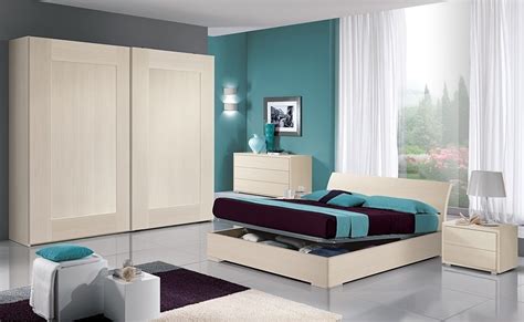 Scegli le soluzioni che preferisci e progetta la camera dei tuoi sogni arricchendola con i nostri mobili: Camere da letto matrimoniali