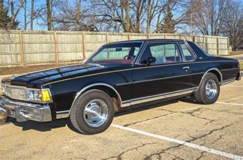 Purchase Used 77 Chevrolet Caprice Classic Landau Rare Hard Top In Loves Park Illinois United