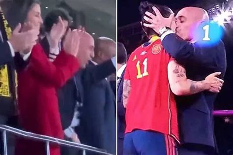 Spanish Fa Creep Criticised For Grabbing Crotch Next To Queen And 16