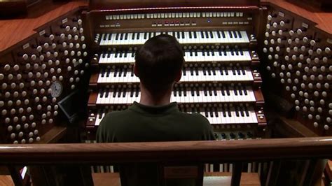 Go Inside Chicagos Largest Pipe Organ Wgn Tv
