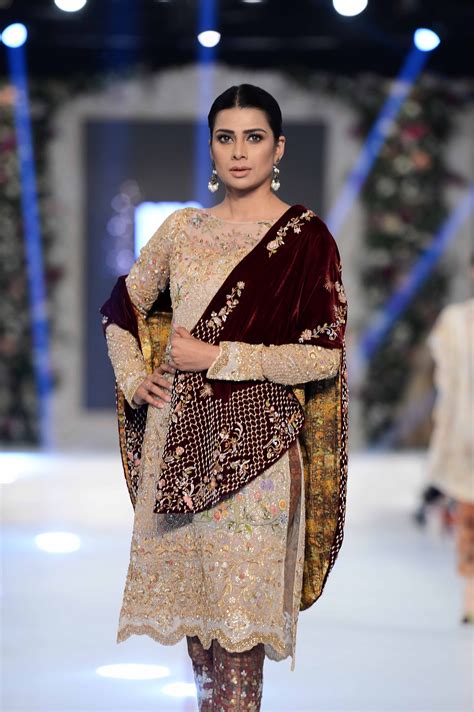 Sania Maskatiya ‘afsaneh Collection At Pfdc LorÉal Paris Bridal Week 2015 Pakistani Bridal