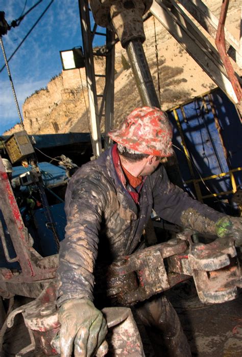 Disposable Workers Of The Oil And Gas Fields — High Country News Know