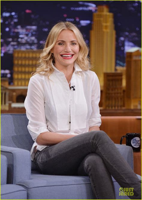 Cameron Diaz And Jimmy Fallon Share Huge Pants For Tonight Show Dance