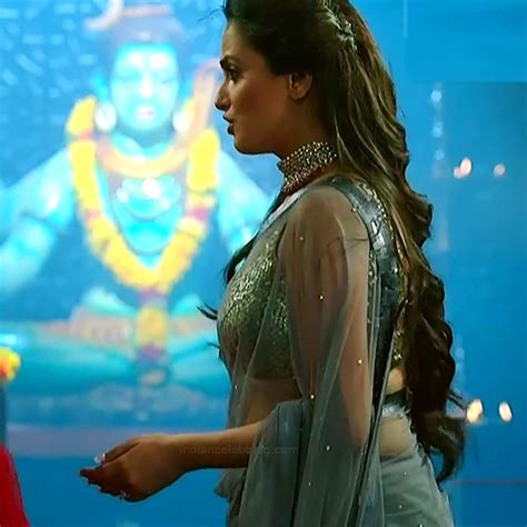 Anita Hassanandani Hot Navel Cleavage Show Naagin 3 Caps Indian Telly