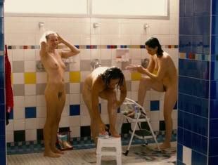 Michelle Williams Jennifer Podemski Sarah Silverman S Nude Shower