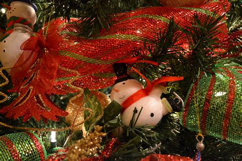Kristens Creations Decorating A Christmas Tree With Mesh Ribbon Tutorial