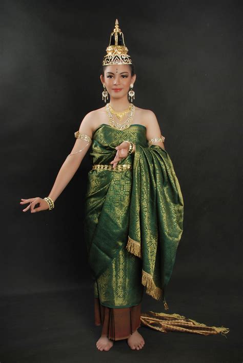 Baju Tradisional Thailand Wanita Barangnesia Com