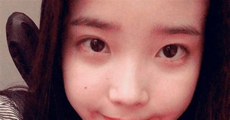 Iu Joins Instagram With An Adorable Bareface Selca