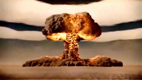 Huge Tactical Nuke Explosion Aka Nuclear Missile Youtube